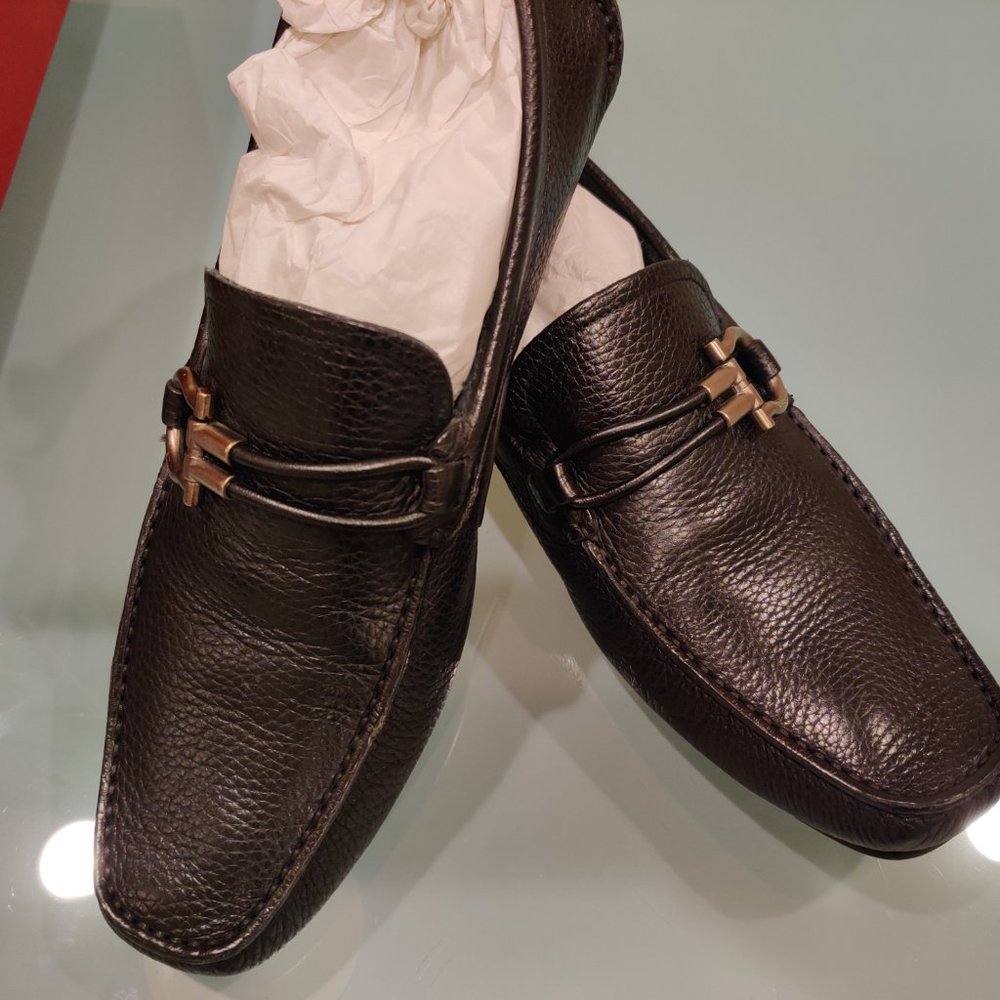 Salvatore Ferragamo Six II Leather Moccasins